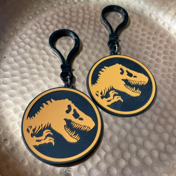 Jurassic Park T-Rex Luggage Bag Tag Backpack Suitcase Rubber Clip On - Picture 1 of 3